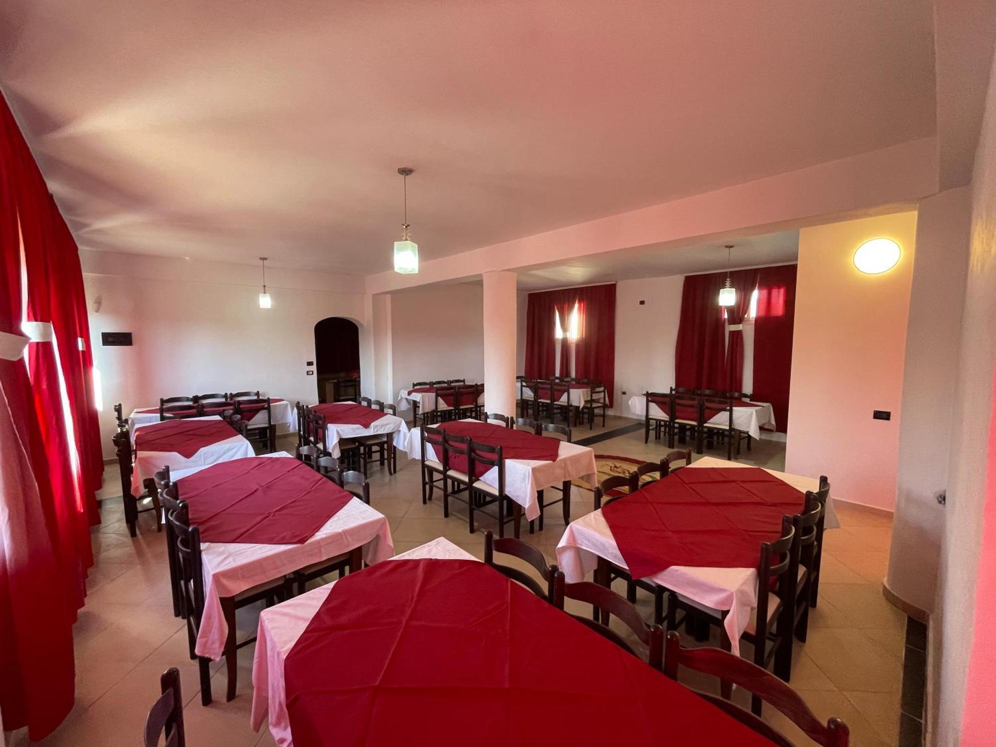 Hotel Bar Restaurant Mete Peshkepi 외부 사진