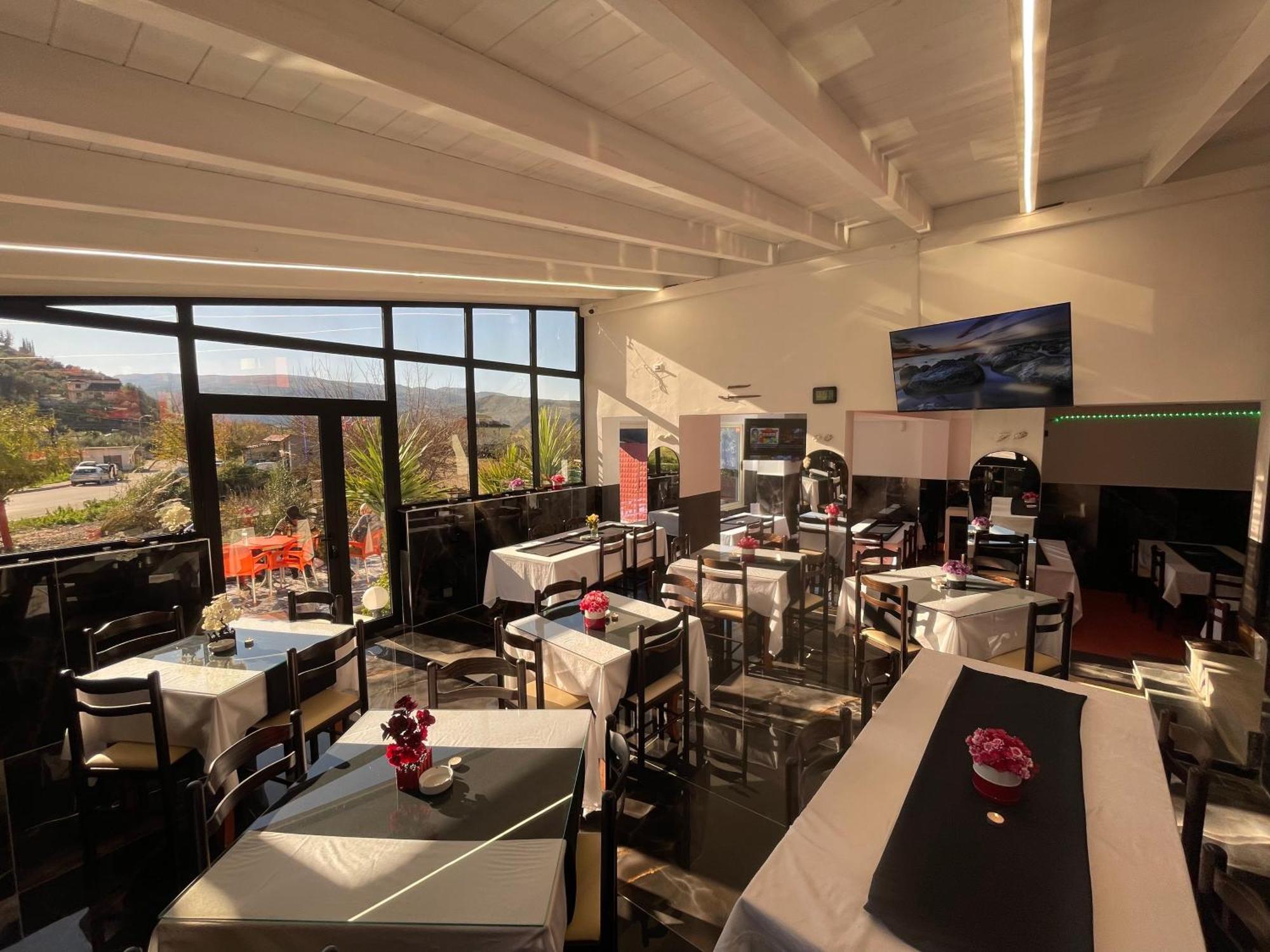 Hotel Bar Restaurant Mete Peshkepi 외부 사진