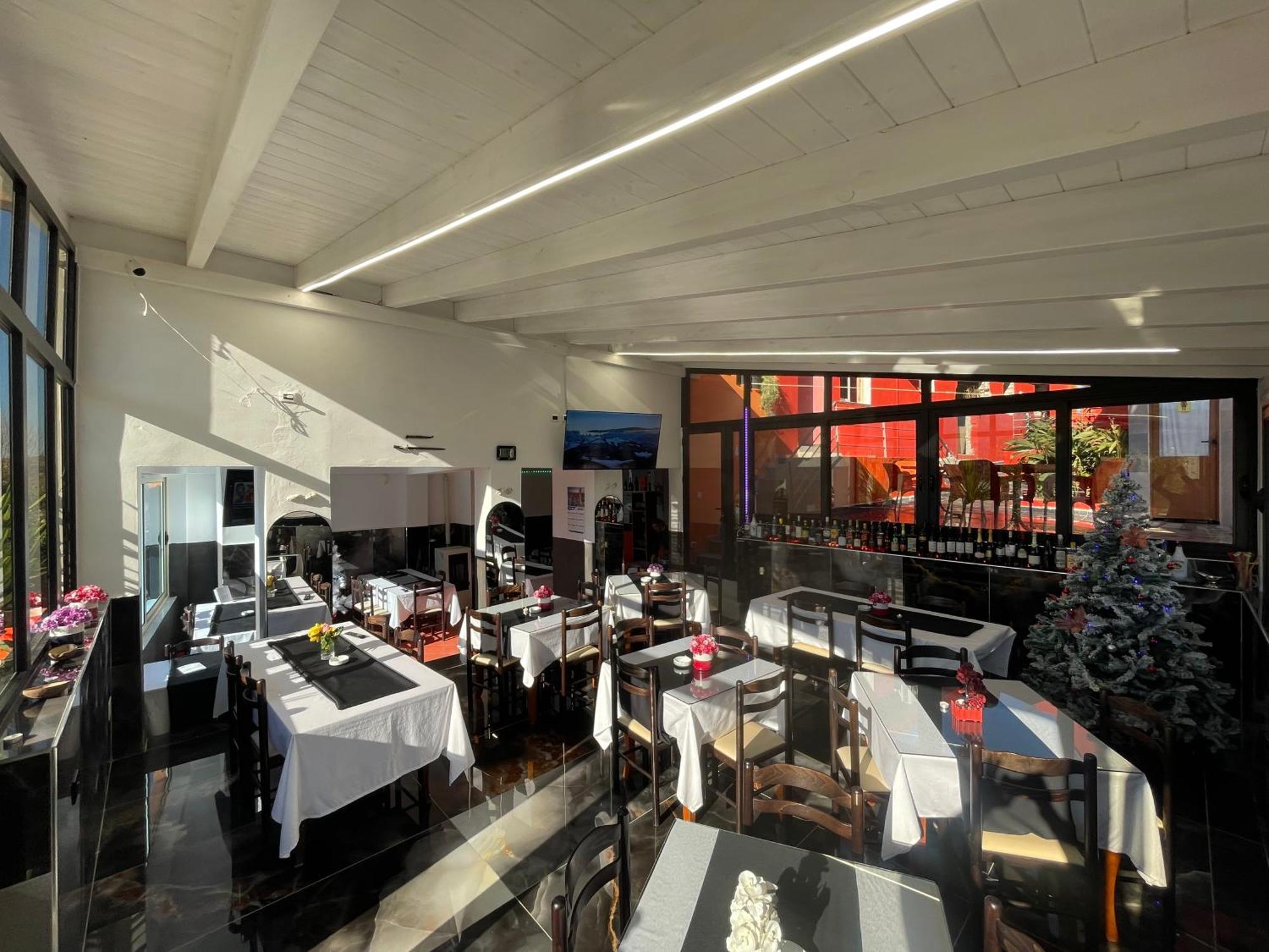 Hotel Bar Restaurant Mete Peshkepi 외부 사진